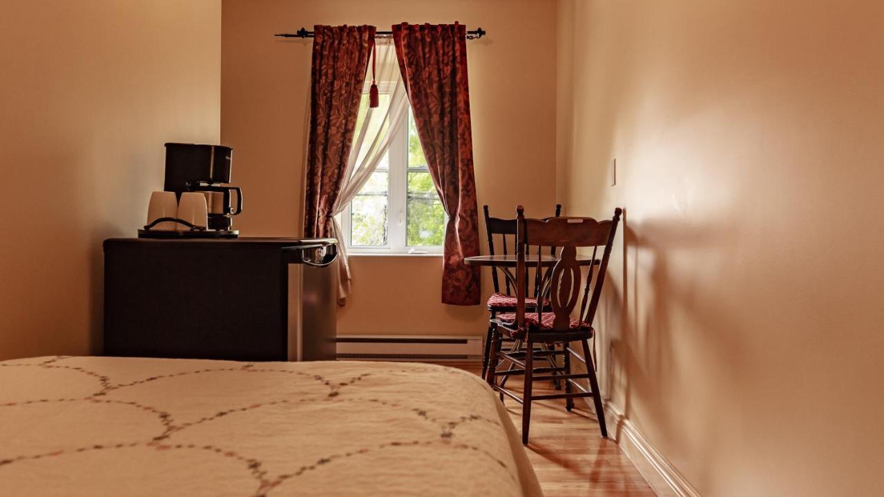 Auberge Akamaraska Kamouraska Luaran gambar